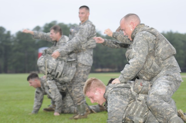 Airborne Cav Troopers Earn Their Spurs Article The United States Army