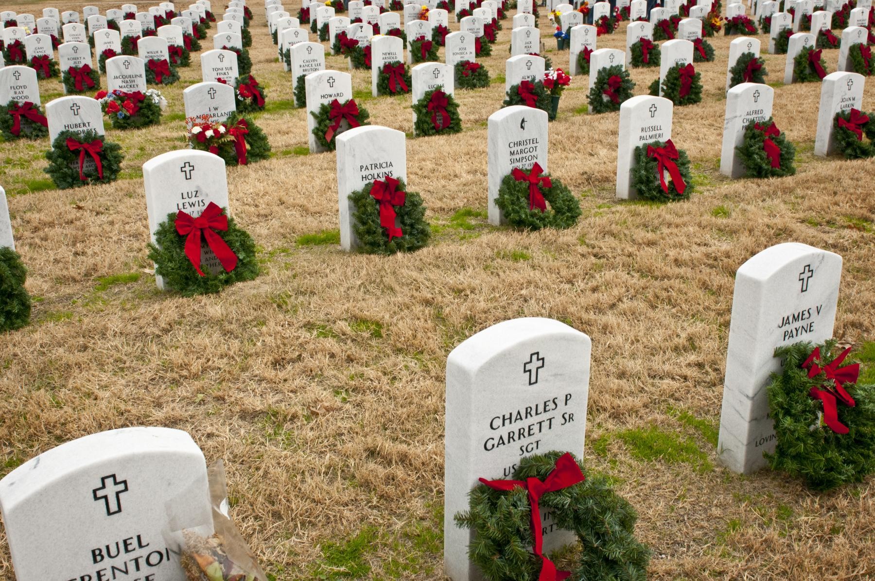 Volunteers Place Thousands Of Christmas Wreaths On Graves Of Fallen