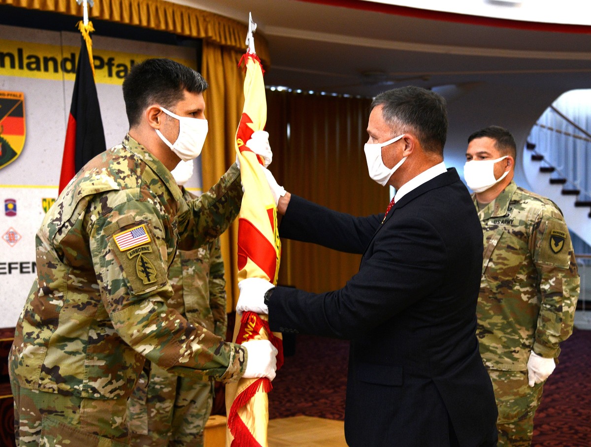 Usag Rheinland Pfalz Welcomes New Commander Article The United