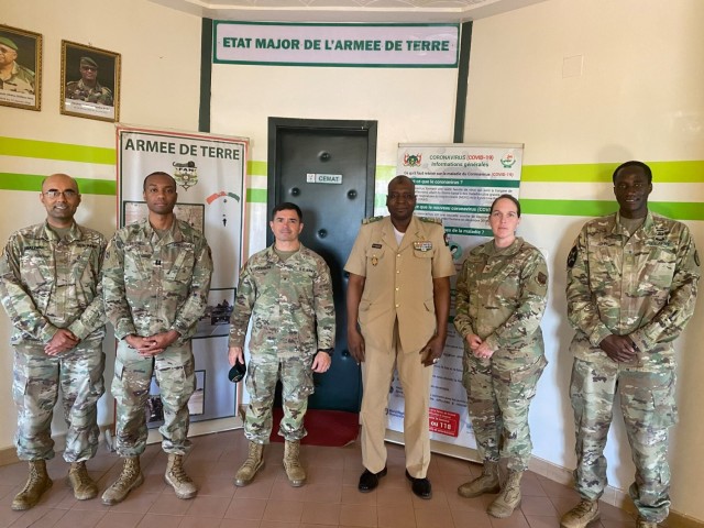 Setaf Af Deputy Commander Visits Niger Article The United States Army