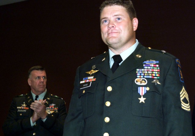 SF Soldier gets Silver Star for heroism in Afghanistan