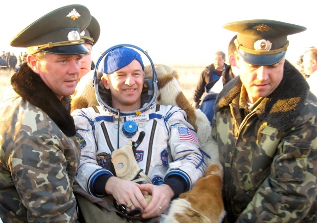 Army Astronaut Returns to Earth