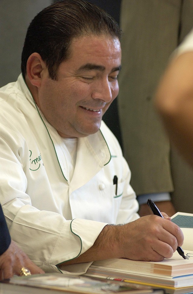 Fort Lewis Soldiers, families line up to meet Emeril