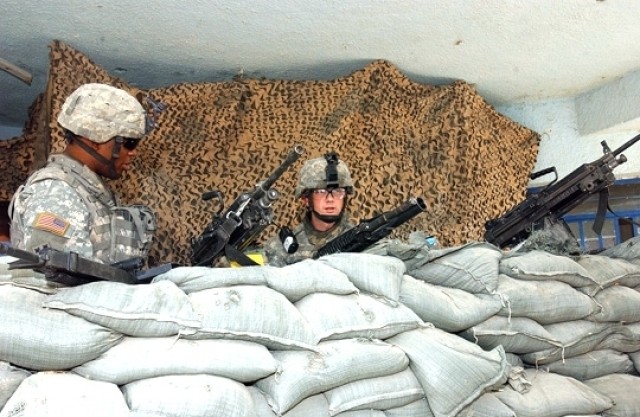 Iraqi, U.S. Soldiers Work to Save Saab al Bour