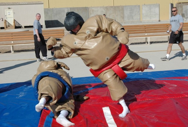 'Blacksmith' Soldiers blow off steam, build morale