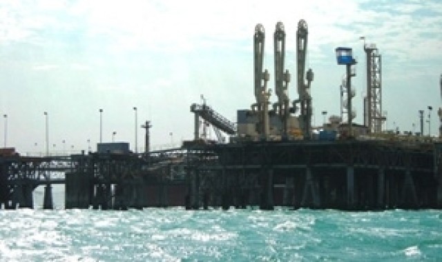 Engineers Improving Oil Export