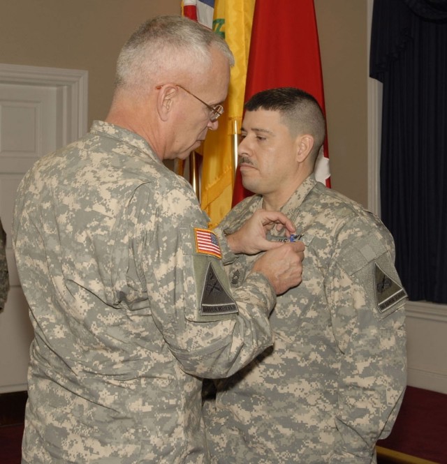 Fort Knox Master Sergeant Saves Trainees, Earns Soldier&#039;s Medal