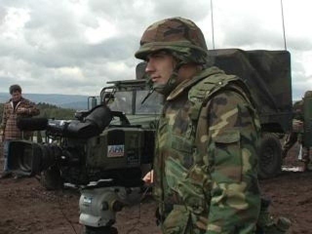 Army Broadcaster Saves Civilian&#039;s Life