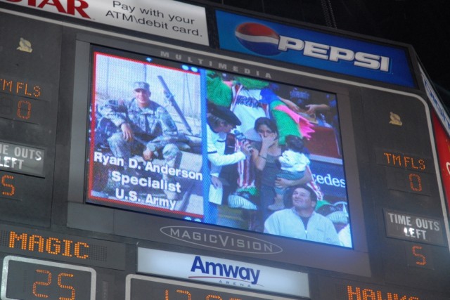 Orlando Magic holds &#039;Seats for Soldiers&#039; night