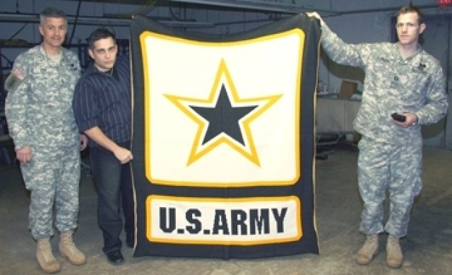 JM&L LCMC CG recognizes business owner's support to wounded warriors