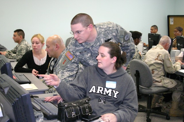 &#039;Hiring Heroes&#039; Leads Wounded Soldiers to Jobs