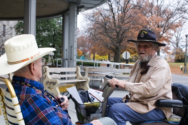 Retired Enlisted Vets Call Armed Forces Retirement Home &#039;Home&#039;