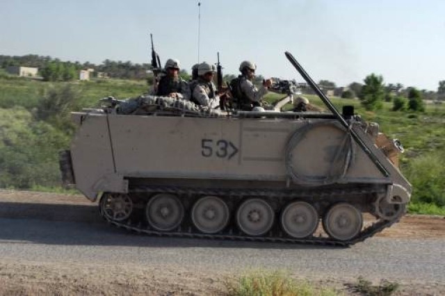 M113