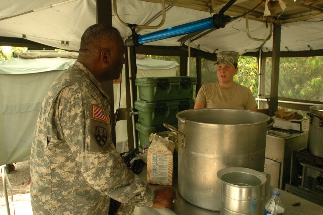 Logistics Soldiers Support Tradewinds 2007