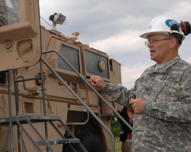 Acting SecArmy: Army Pushing to Accelerate New Armored Vehicles to Theater