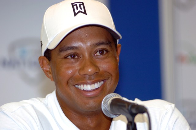 Tiger Woods Honors Troops