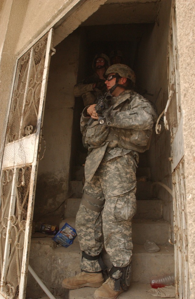 Camaraderie Runs Deep for &#039;Bayonet&#039; Soldiers