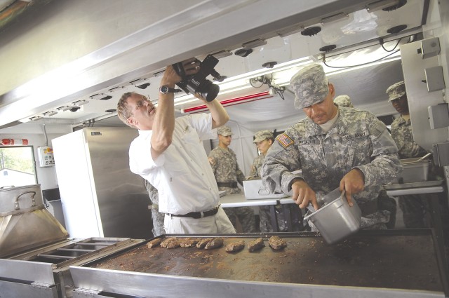 SPOTLIGHT ON MILITARY FOOD SERVICE