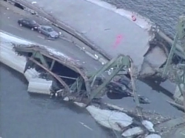 Collapsed Minnesota Bridge
