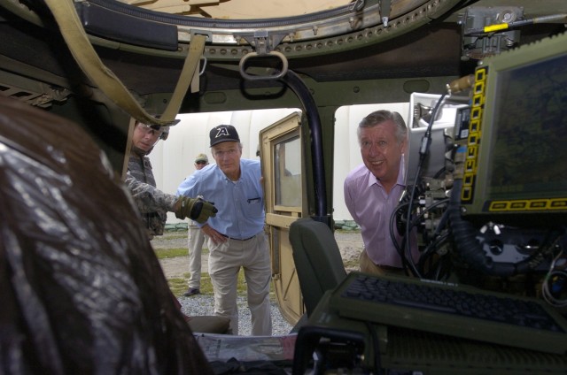 SecArmy visits Fort Dix