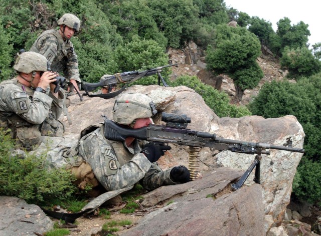Paratroopers Take Fight to Taliban