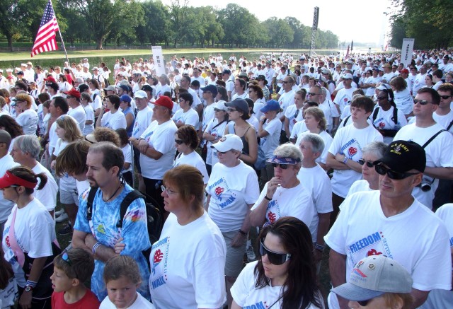 More Than 10,000 Commemorate Sept. 11 Anniversary During Freedom Walk