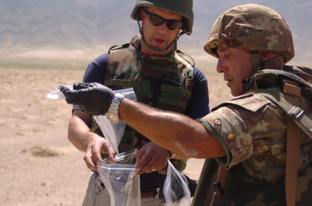 Soldiers, State, Federal, DoD Personnel Train Together to Fight Counter IEDs