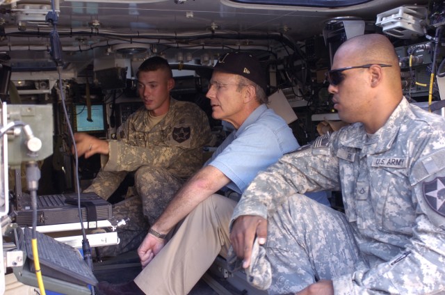 Secretary of the Army Visits Iraq | Article | The United States Army