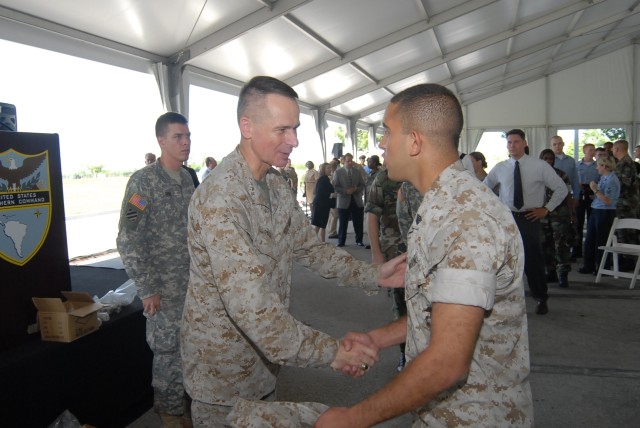 Joint Chiefs chairman pays farewell visit to SOUTHCOM