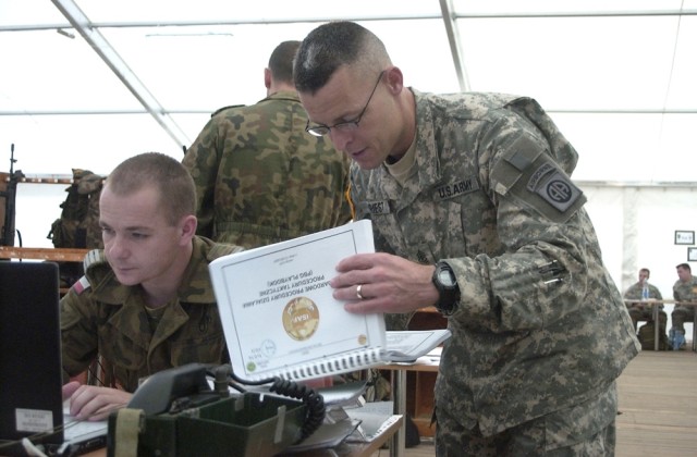 Polish Land Forces Learn from U.S. Troops