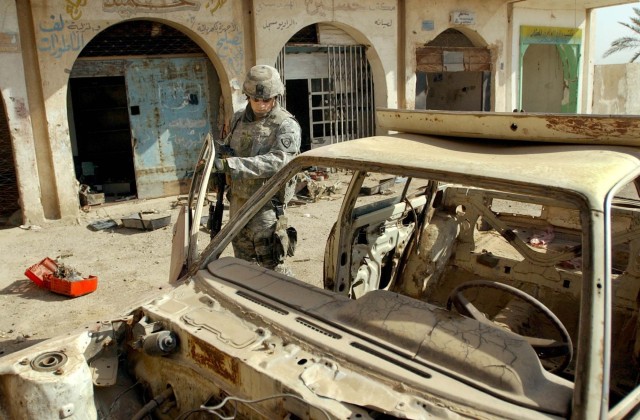 Kentucky Soldiers Help Improve Iraqi Neighborhood