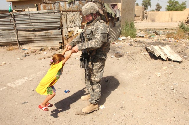 Kentucky Soldiers Help Improve Iraqi Neighborhood