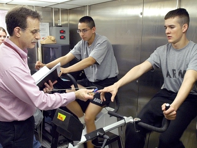 Volunteers climb to new heights to advance Army research