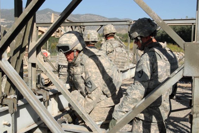 Bridging the Rowoian Tuy