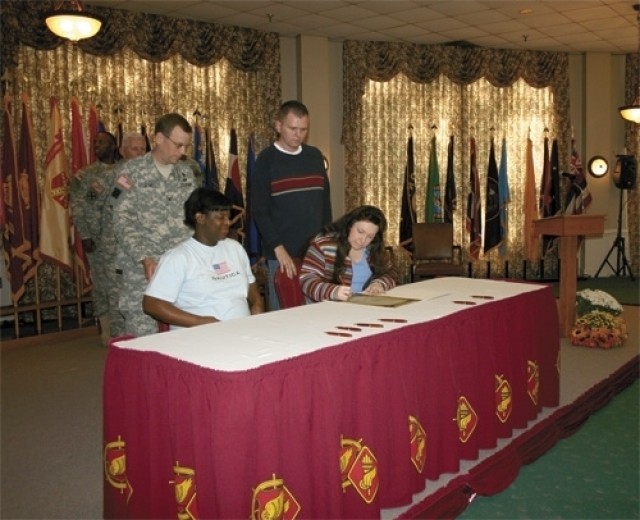 Army Installations Hold Family Covenant Signings