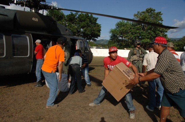 USSOUTHCOM Deploys Additional UH-60s to Aid Noel Victims