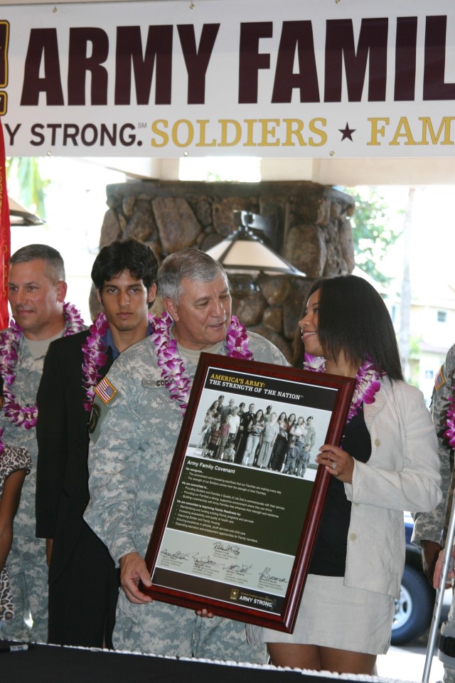Army Leaders Continue to Pledge to Support Families