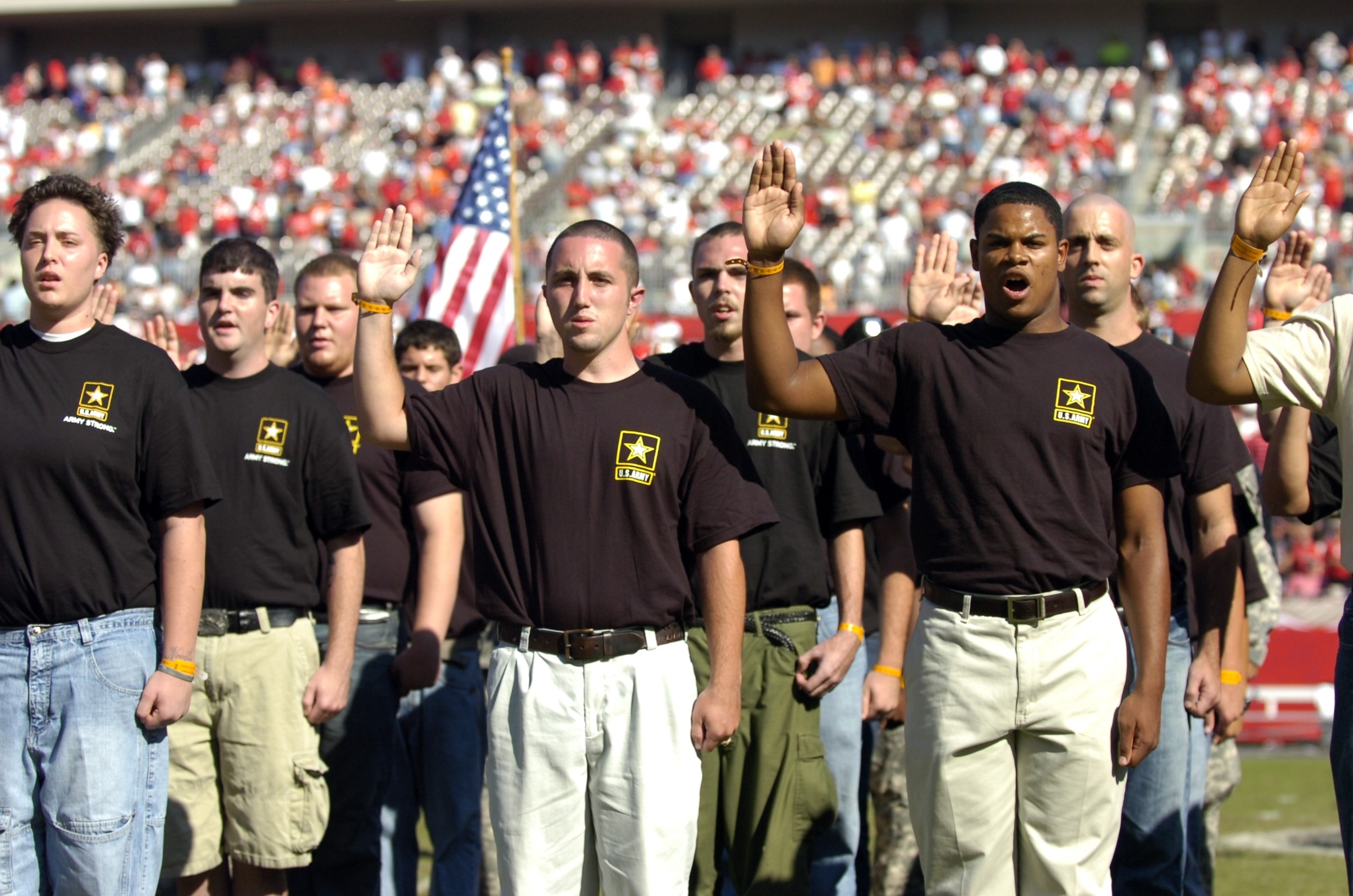 Tampa Bay Buccaneers Hold Military Appreciation Day, Article