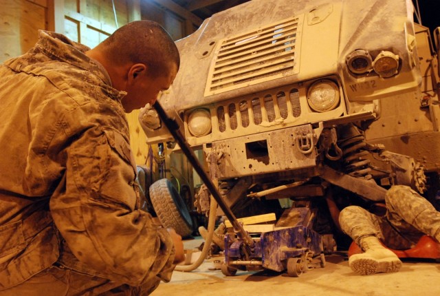 Army Mechanics Go the Distance to Keep Wheels Rolling