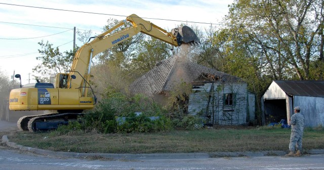 Texas Guard Demolishes Crack Houses