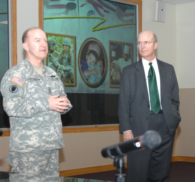 Introducing the Secretary of the Army