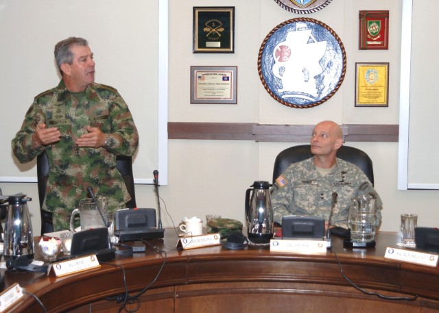 Colombian army commander visits U.S. Army South