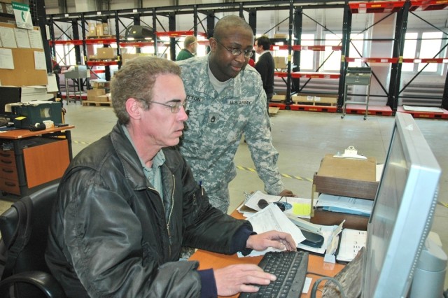 Mainz-Kastel NCO Earns DoD Honors