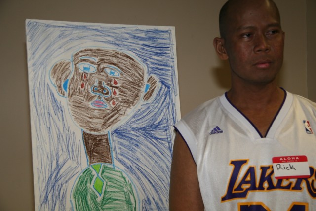 Tripler exhibits art of dealing with cancer