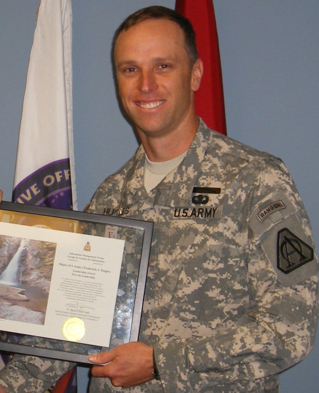 PEO Missiles and Space officer first to receive Canada\&#039;s leadership award