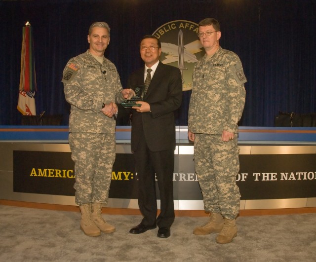 Yongsan community relations officer wins Army award