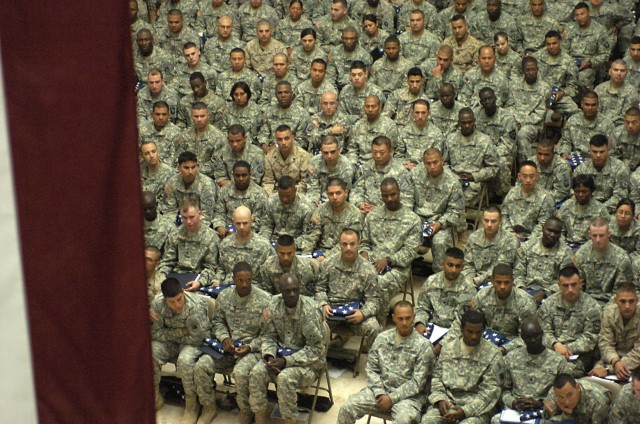 Servicemembers in Iraq become U.S. citizens