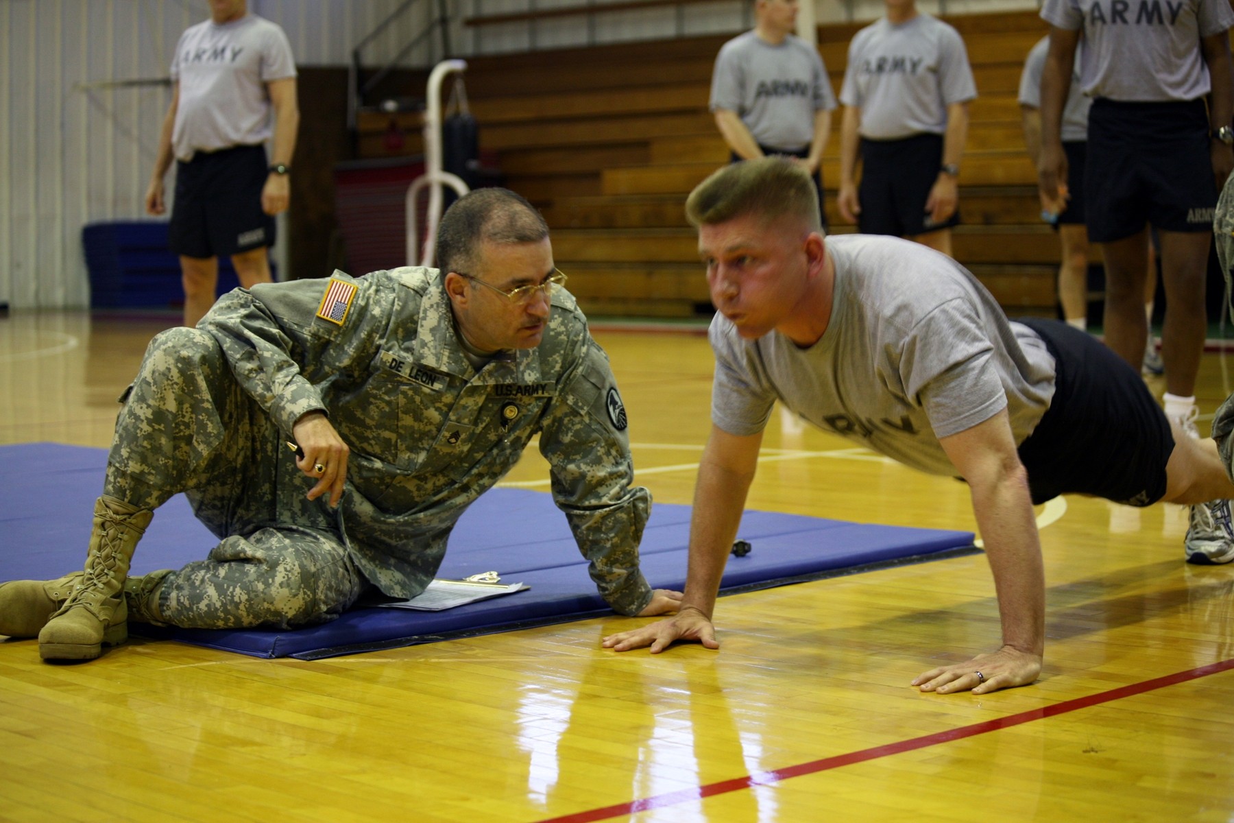 SMDC/ARSTRAT Soldiers complete PT test | Article | The United States Army