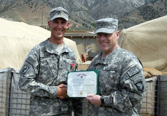 Airborne Soldier Awarded Bronze Star for Valor