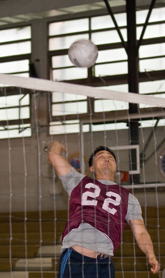 Seoul American downs CJ3 for Yongsan men&#039;s volleyball title